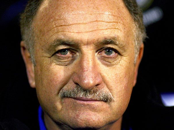 Felipão fecha lista de convocados com jogadores que atuam no Brasil